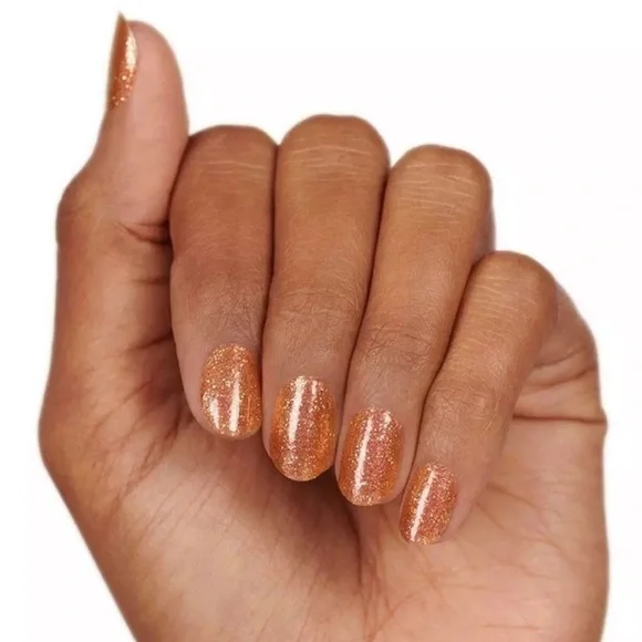 Color Street | Mojave Gold, a gold glitter, hard to find - retired set - Picture 6 of 10